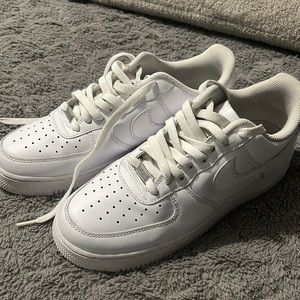 Nike Air Force one men size 9 in good condition too small for my son now